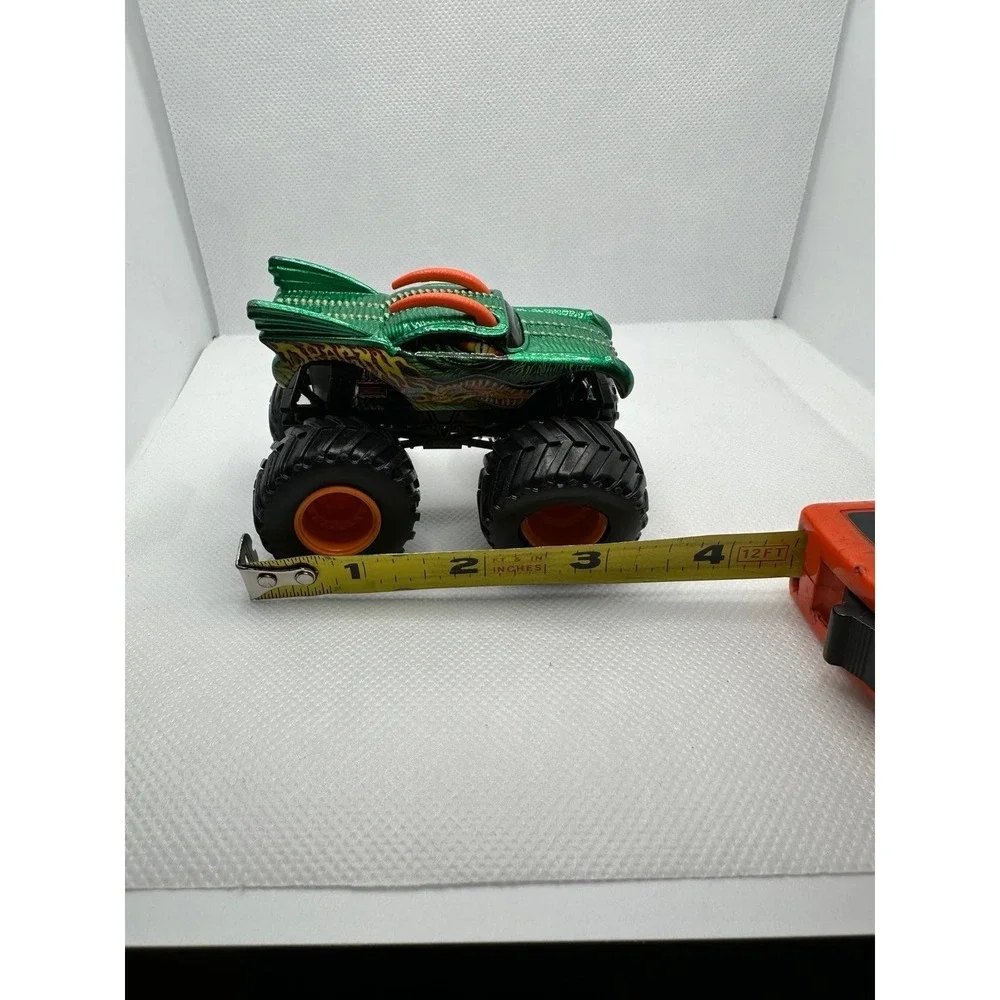 Hot‎ Wheels Monster Jam Monster Trucks The Dragon 1:55